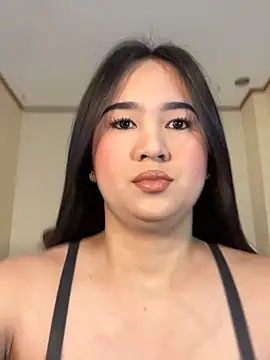 KeraEvangeline online show from December 17, 2025, 4:34 pm