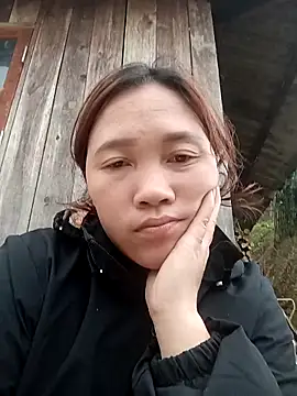 miumiu 00 online show from October 20, 2025, 2:02 am