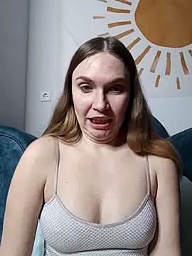 KisaVixen online show from February 5, 2026, 6:26 pm