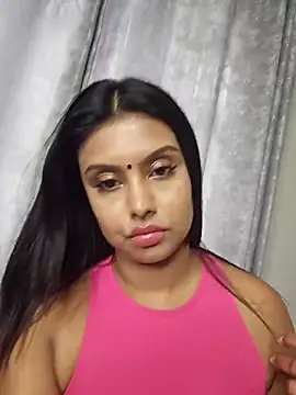 Indian GlowingMiax online show from February 15, 2026, 9:52 am