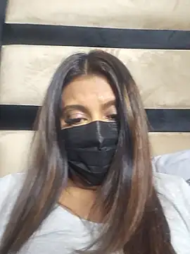 Indian GlowingMiax online show from June 16, 2026, 1:33 pm