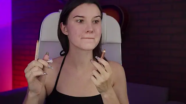 AgataWillis online show from October 23, 2025, 11:42 am