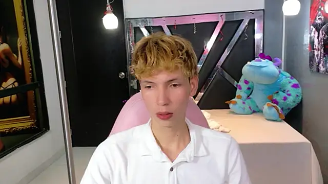 park jimin1 online show from October 4, 2025, 12:28 pm