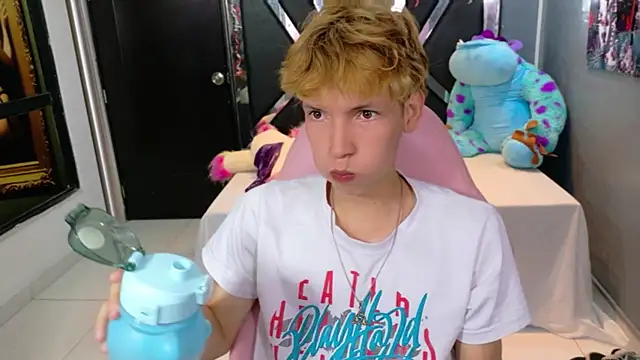 park jimin1 online show from October 5, 2025, 1:02 pm