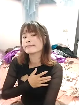 linda bae00 online show from October 1, 2025, 1:22 am