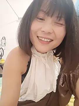 Snapshot of linda_bae00 chatting on May 26, 2026, 12:20 am linda bae00 online show from May 26, 2026, 12:20 am