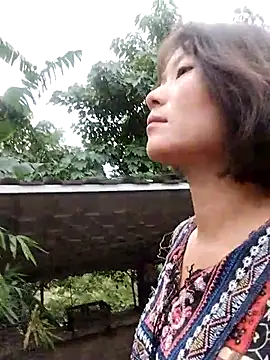 linda bae00 online show from October 20, 2025, 1:07 am