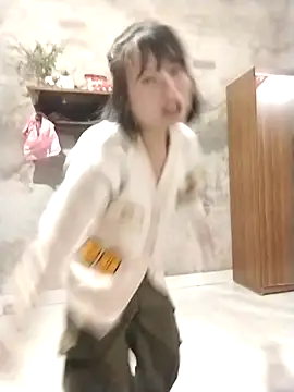 linda bae00 online show from February 21, 2026, 1:02 pm