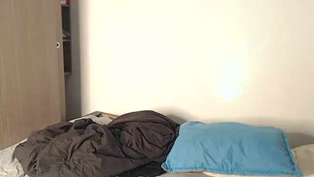   abrill   online show from March 21, 2026, 11:25 am