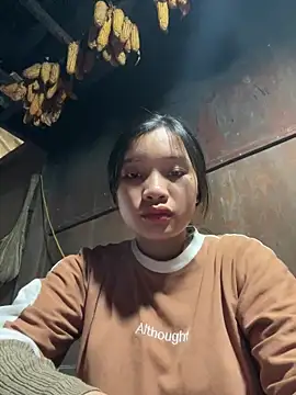 Snapshot of beobeo_2xx chatting on March 22, 2026, 2:37 am beobeo 2xx online show from March 22, 2026, 2:37 am