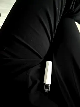 xxxfeo online show from November 27, 2025, 3:56 pm