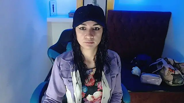 alison moon7 online show from September 19, 2025, 12:20 pm