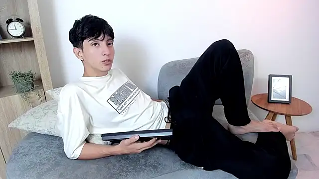 dear jeycot online show from November 10, 2025, 1:49 pm