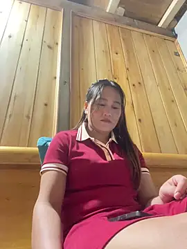 phungtiti online show from November 9, 2025, 5:39 pm