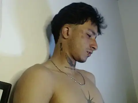 Snapshot of derek_devil24 chatting on March 26, 2026, 11:13 pm derek devil24 online show from March 26, 2026, 11:13 pm