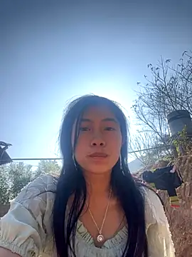 EmLy02 online show from December 1, 2025, 7:31 am