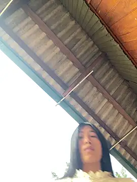 EmLy02 online show from December 21, 2025, 12:35 am