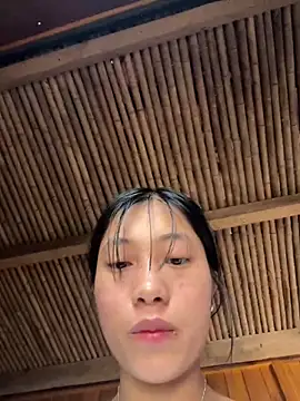 Snapshot of EmLy02 chatting on March 31, 2026, 1:07 am EmLy02 online show from March 31, 2026, 1:07 am