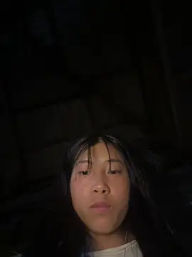 Snapshot of EmLy02 chatting on April 3, 2026, 2:12 pm EmLy02 online show from April 3, 2026, 2:12 pm