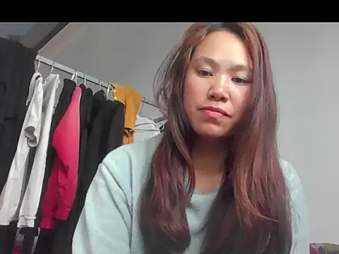 Snapshot of fanchunn chatting on April 2, 2026, 7:15 am fanchunn online show from April 2, 2026, 7:15 am