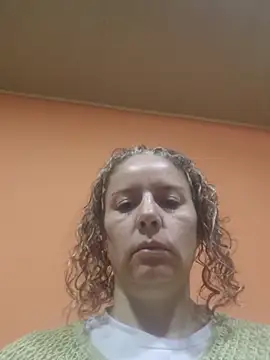 Nina vallon online show from November 19, 2025, 10:59 am