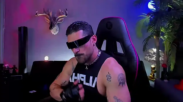 Snapshot of dennis_cox1 chatting on March 25, 2026, 4:12 am dennis cox1 online show from March 25, 2026, 4:12 am