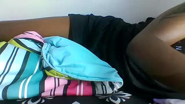 seawear online show from April 11, 2026, 8:40 am