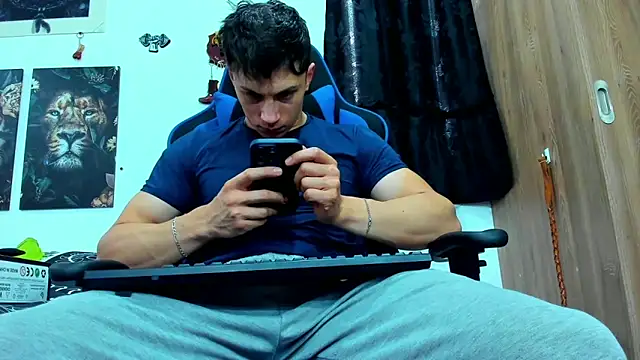 Snapshot of javiersexymann chatting on March 19, 2025, 6:12 pm javiersexymann online show from March 19, 2025, 6:12 pm