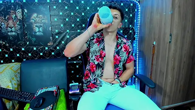 Snapshot of javiersexymann chatting on September 29, 2025, 2:07 am javiersexymann online show from September 29, 2025, 2:07 am