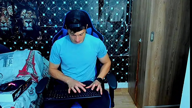 Snapshot of javiersexymann chatting on January 9, 2026, 10:39 pm javiersexymann online show from January 9, 2026, 10:39 pm