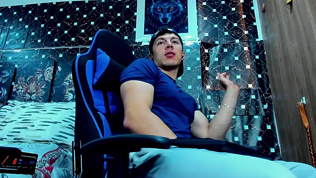 Snapshot of javiersexymann chatting on January 14, 2026, 9:18 pm javiersexymann online show from January 14, 2026, 9:18 pm