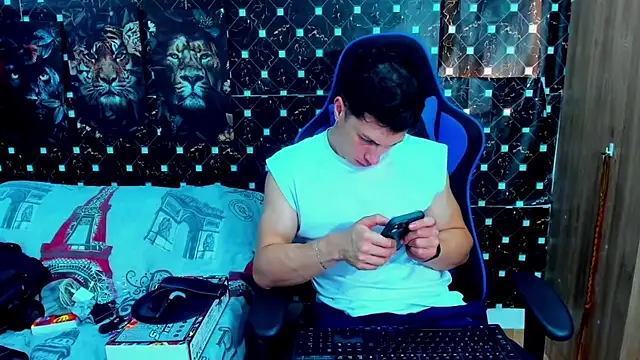 Snapshot of javiersexymann chatting on December 19, 2025, 7:38 pm javiersexymann online show from December 19, 2025, 7:38 pm