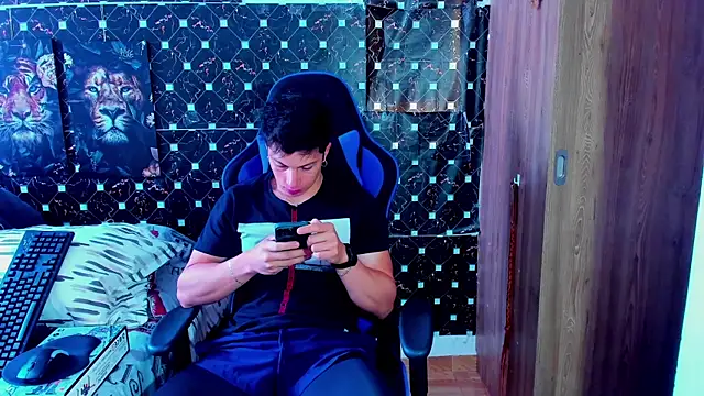 Snapshot of javiersexymann chatting on January 8, 2026, 5:19 pm javiersexymann online show from January 8, 2026, 5:19 pm