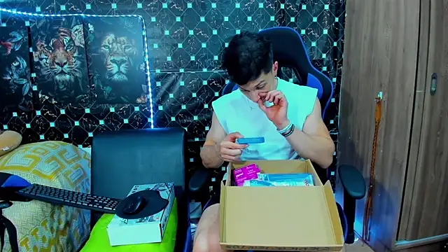 Snapshot of javiersexymann chatting on October 2, 2025, 9:51 pm javiersexymann online show from October 2, 2025, 9:51 pm