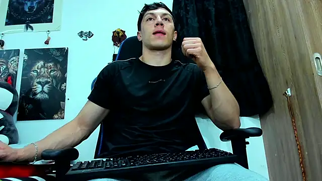 Snapshot of javiersexymann chatting on March 2, 2025, 3:24 am javiersexymann online show from March 2, 2025, 3:24 am