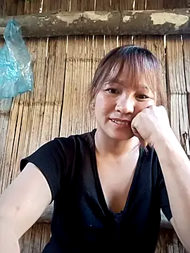 Snapshot of Mini3333 chatting on April 12, 2026, 10:18 am Mini3333 online show from April 12, 2026, 10:18 am