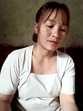 Snapshot of Mini3333 chatting on April 16, 2026, 9:54 am Mini3333 online show from April 16, 2026, 9:54 am