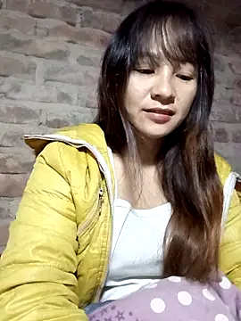 Mini3333 online show from December 18, 2025, 10:35 pm