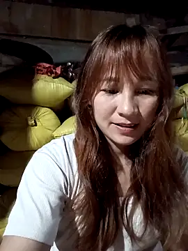 Snapshot of Mini3333 chatting on April 2, 2026, 12:23 pm Mini3333 online show from April 2, 2026, 12:23 pm