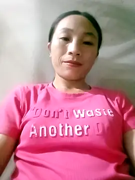 Snapshot of lucybaby00 chatting on October 1, 2025, 2:43 pm lucybaby00 online show from October 1, 2025, 2:43 pm