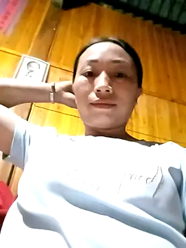 lucybaby00 online show from April 8, 2026, 11:33 am