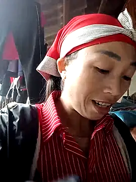 lucybaby00 online show from October 25, 2025, 3:06 am