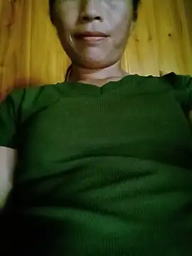 lucybaby00 online show from June 20, 2026, 5:23 am