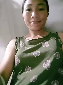 lucybaby00 online show from July 11, 2026, 11:32 am