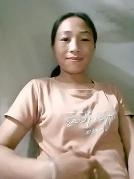 lucybaby00 online show from August 6, 2026, 11:11 pm