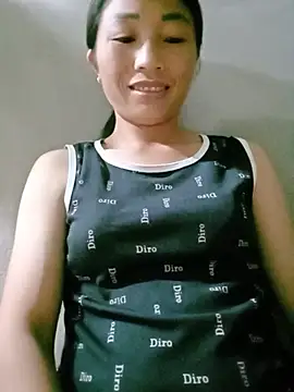 lucybaby00 online show from July 21, 2026, 8:21 pm