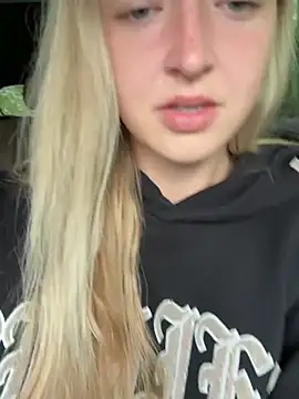 emilypeperoni online show from July 26, 2026, 3:19 pm