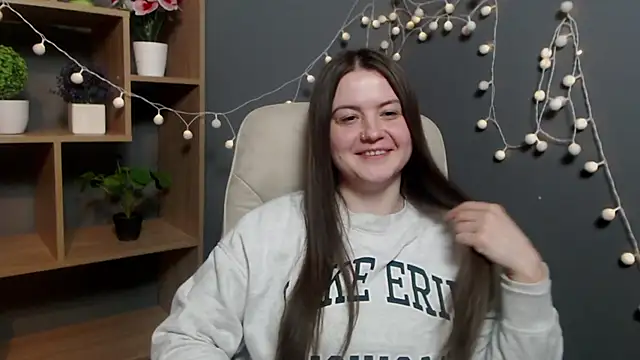 Snapshot of MavkaCute chatting on February 6, 2026, 7:21 pm MavkaCute online show from February 6, 2026, 7:21 pm