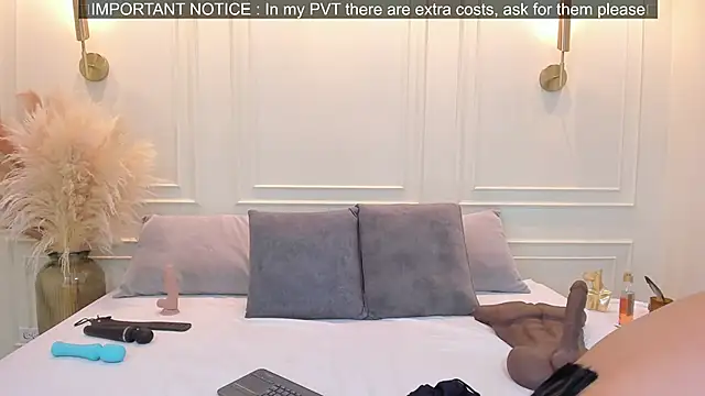 gabysanta  online show from March 3, 2026, 1:40 pm