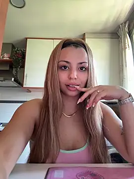 Snapshot of NoeliaGarcia17 chatting on June 15, 2026, 1:00 pm NoeliaGarcia17 online show from June 15, 2026, 1:00 pm